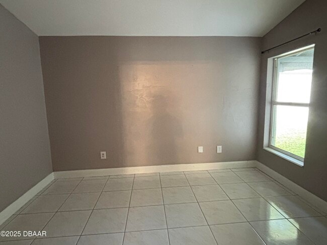 Building Photo - 5426 Landis Ave