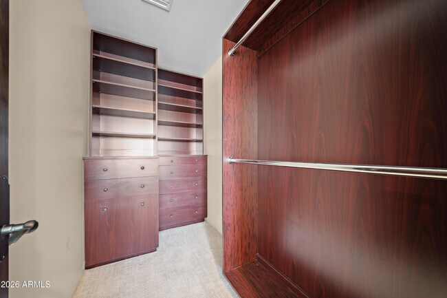 Building Photo - 9290 E Thompson Peak Pkwy