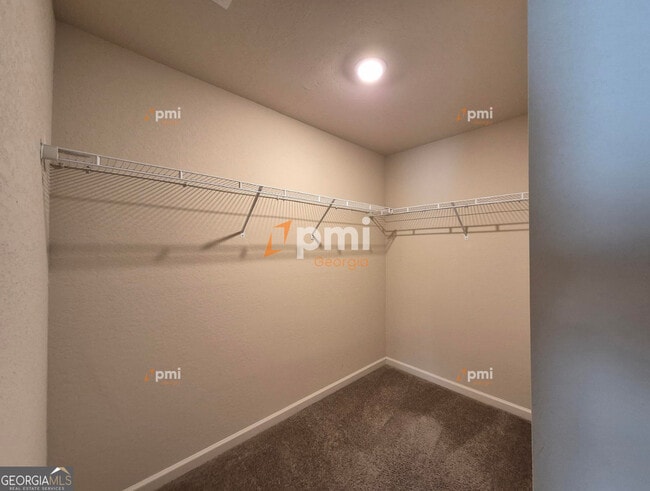 Building Photo - 533 Moline Wy