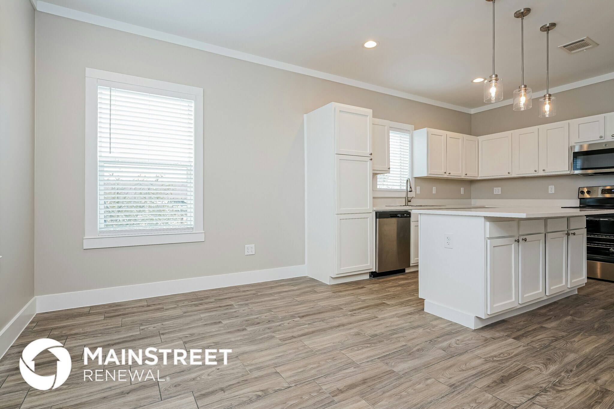 Building Photo - 2124 Belzise Terrace