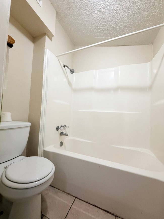 Building Photo - 1441 Cleveland St