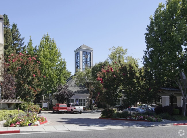 Building Photo - Sofi Sunnyvale