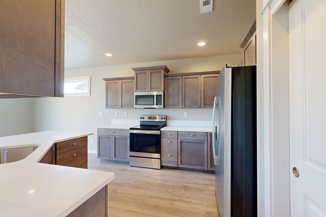 Building Photo - Home in Harvey Ranch Estates