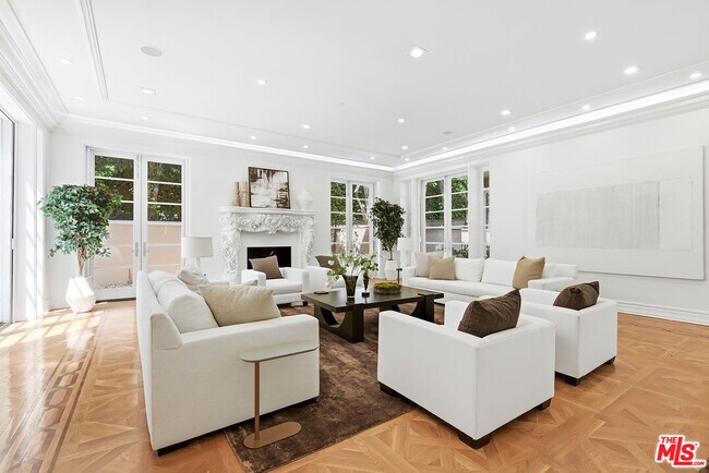 Building Photo - 407 Robert Ln