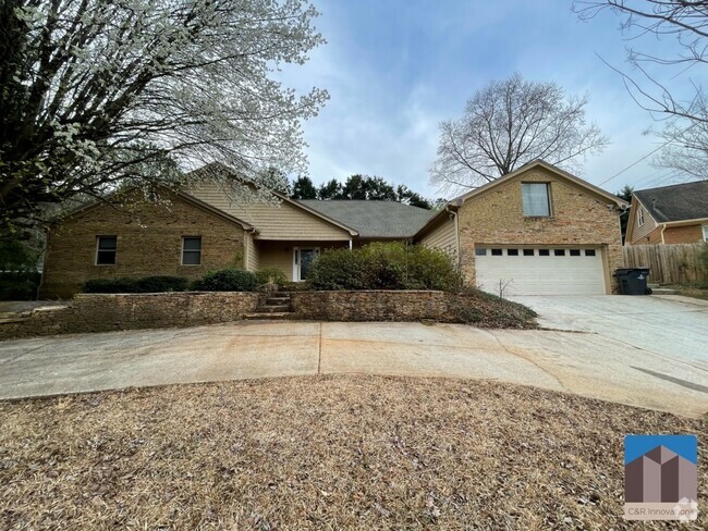 Building Photo - 2273 Windland Dr