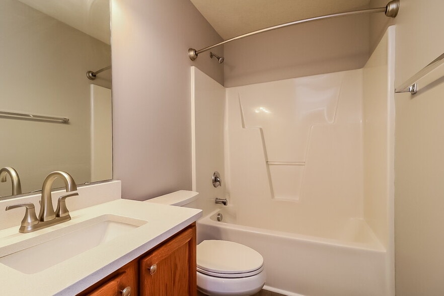 Building Photo - 232 Weststone Blvd