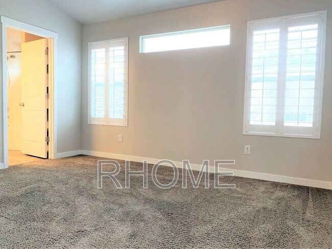 Building Photo - 14257 South Side Hill Ln