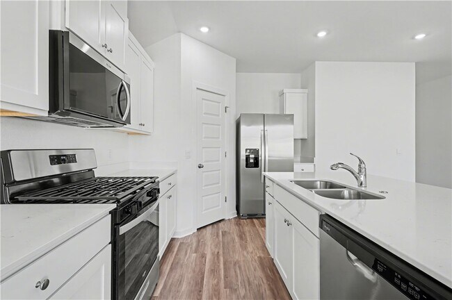 Building Photo - 539 Colorado St