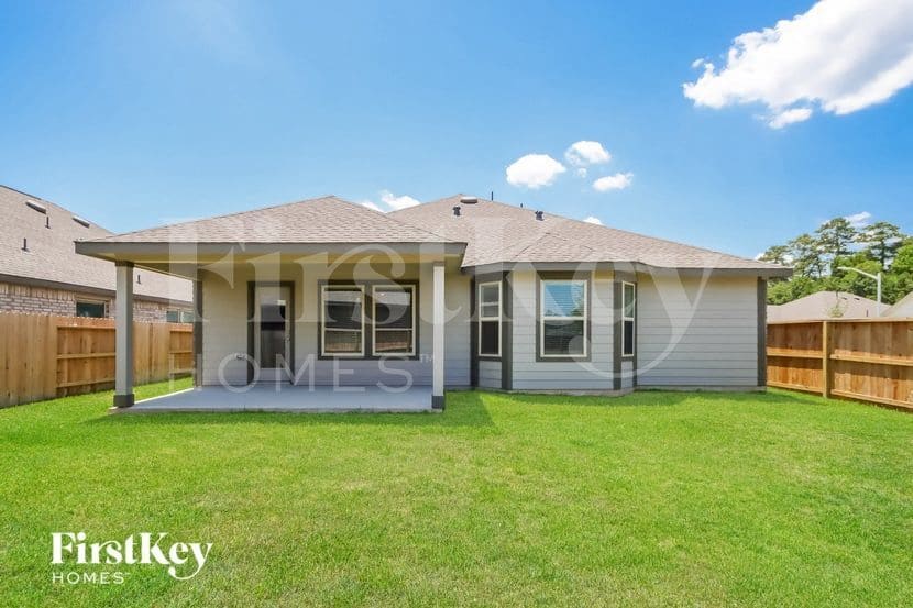 Building Photo - 18909 Collina Way