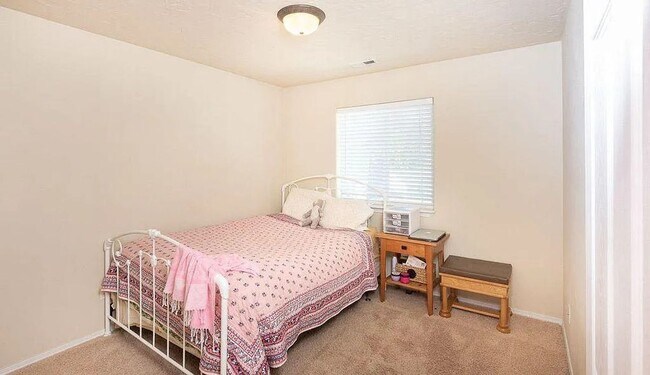 Building Photo - Spacious 4-Bedroom Home in Coeur d’Alene