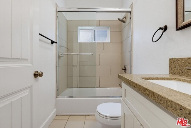 Building Photo - 3528 Mesquite Dr