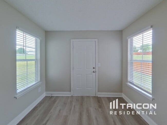 Building Photo - 6684 Overlook Ridge