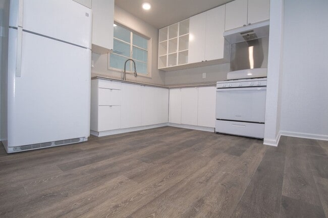 Building Photo - 1560 Goodlett St