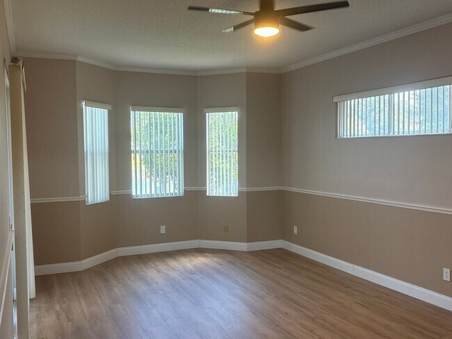Building Photo - 2415 Raven Croft Ct