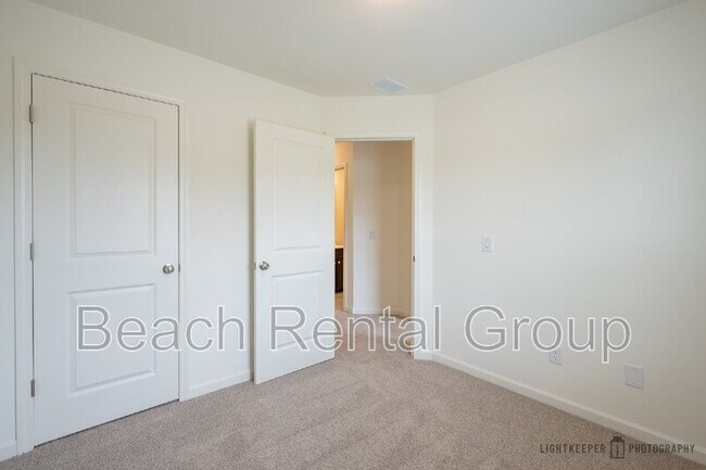 Building Photo - 209 Banbury Ln