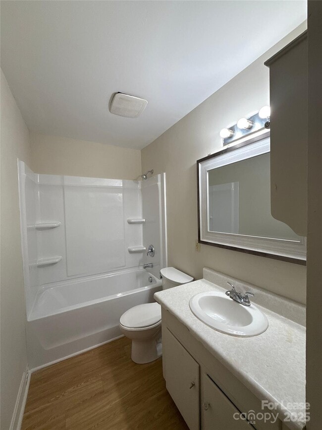 Building Photo - 4409 Brooktree Dr