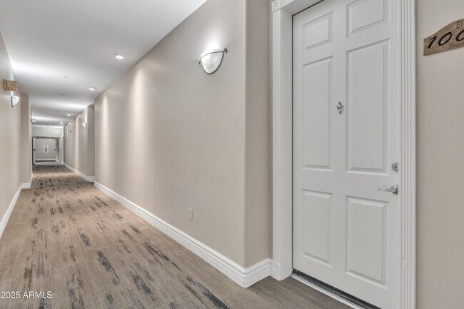 Building Photo - 5450 E Deer Valley Dr