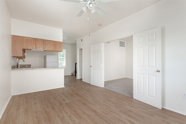 Building Photo - 4713 Virginia Ave