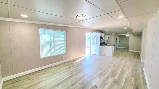 Building Photo - 1611 E Gamebird Rd