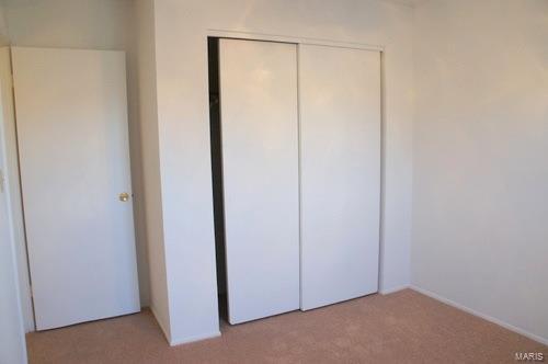 Building Photo - 715 White Oak Dr