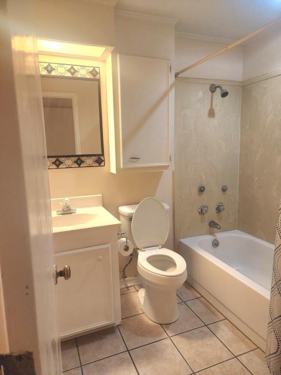 Building Photo - 1618 Pear Orchard Pl