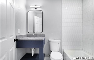 Building Photo - 151 Hopi St