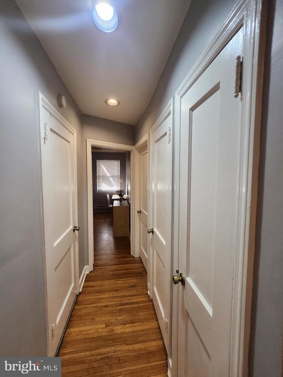 Building Photo - 5819 Bustleton Ave