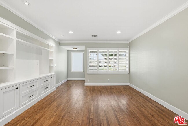 Building Photo - 11370 Matteson Ave