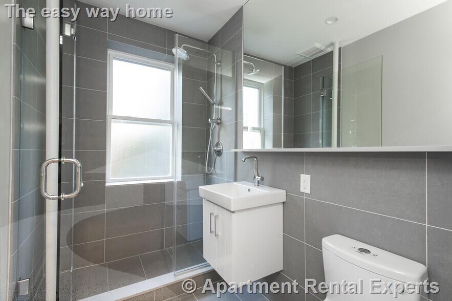 Building Photo - 138 Highland Ave