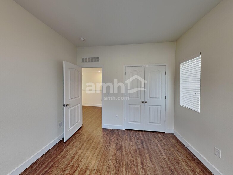 Building Photo - 4303 Crestone Peak St