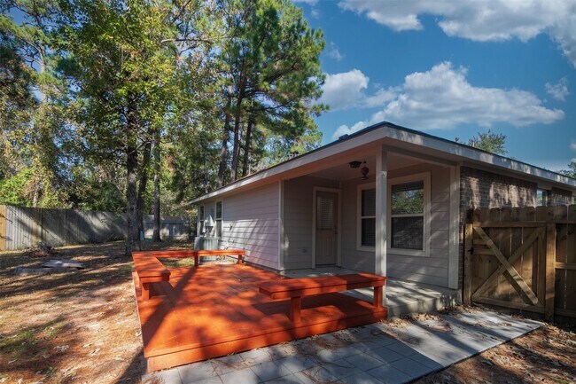 Building Photo - 62 Rookwood Ct