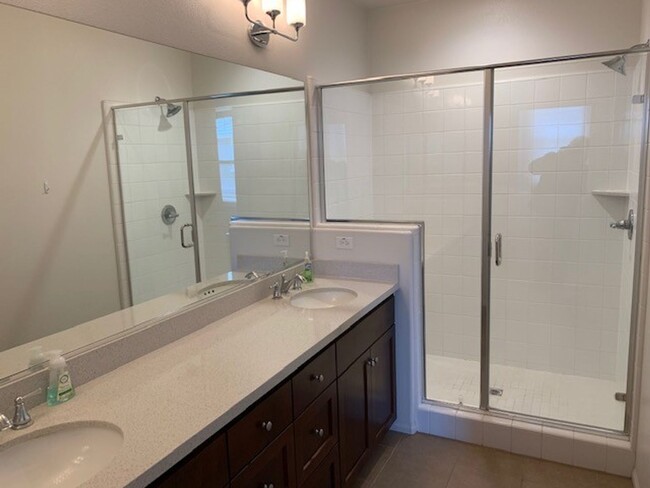 Building Photo - Goleta townhome