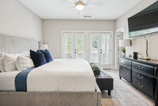 Building Photo - 144 1st Ave NW