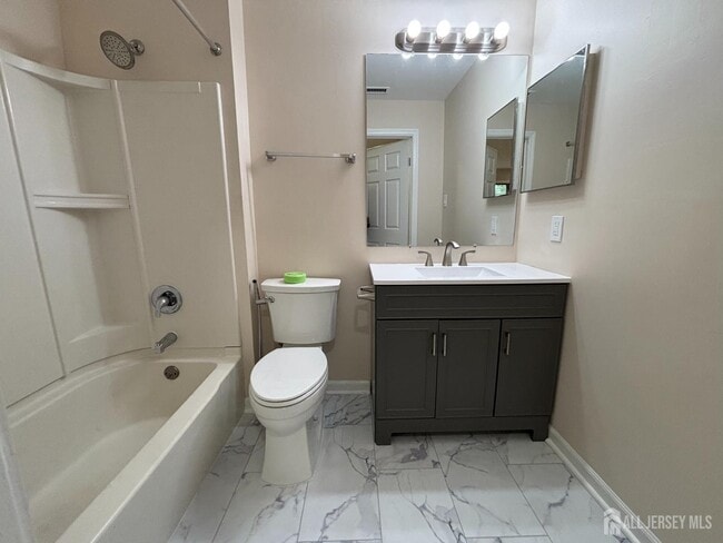 Building Photo - 215 Aspen Dr