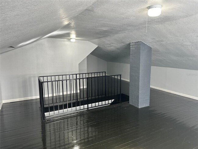 Building Photo - 531 N Delaware Ave