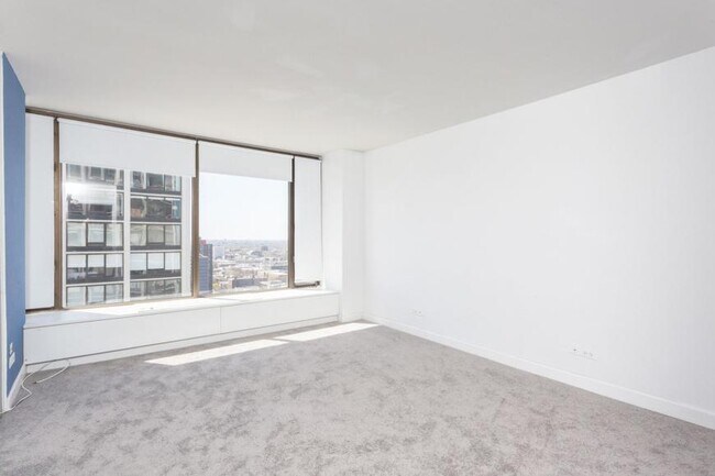 Building Photo - 1 bedroom in Chicago IL 60640