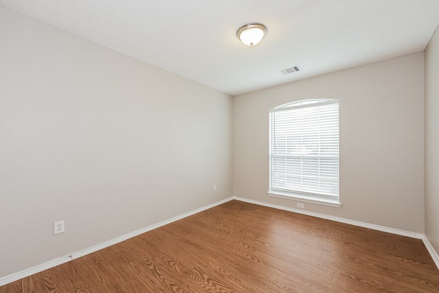 Building Photo - 4110 Baccarat Dr