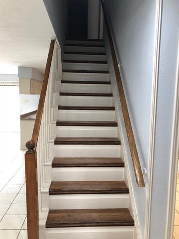 Building Photo - 221 Addison St