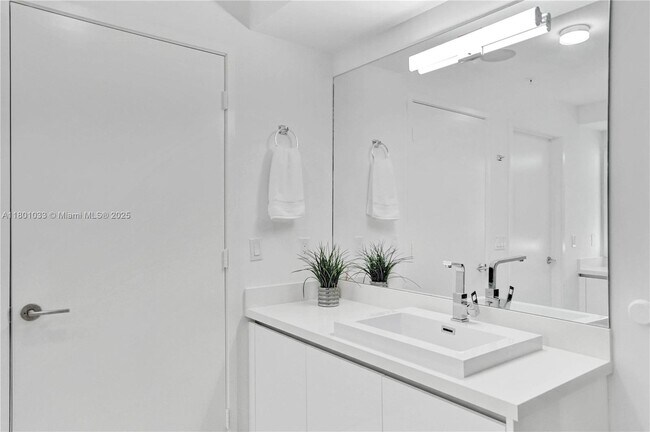 Building Photo - 330 Sunny Isles Blvd