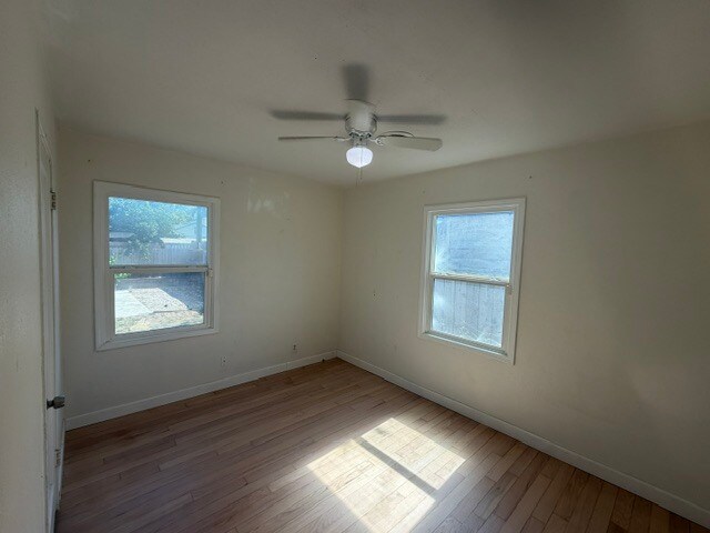 Building Photo - 34 E Alpine Ave