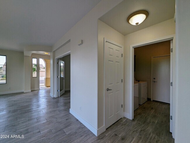 Building Photo - 15432 W Tasha Cir