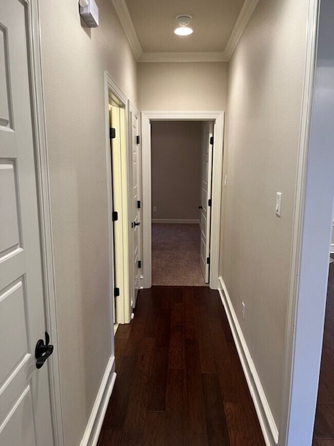 Building Photo - Beautiful 3/2 Brick Home Millers Glen Subdivision of Sherwood, Arkansas