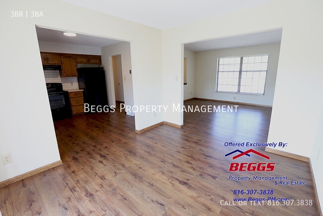Building Photo - 1221 Broadmore Ln