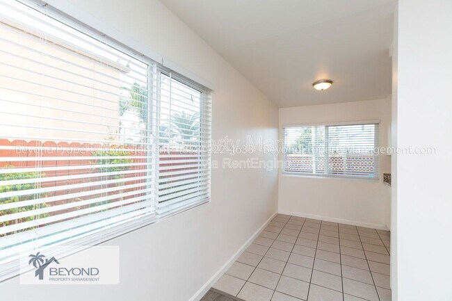 Building Photo - 1315 W Puls St