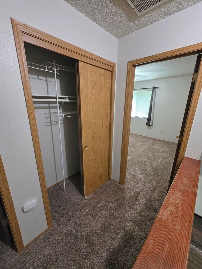 Building Photo - 2576 Sabre Ct