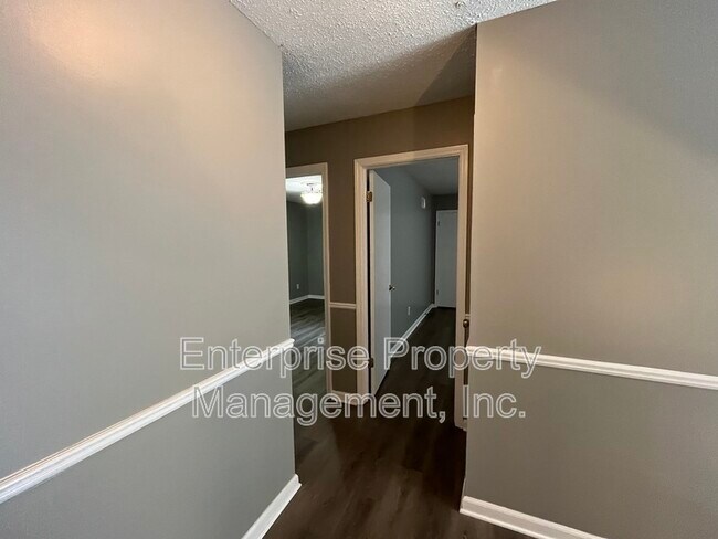 Building Photo - 1447 Tree Haven Cove