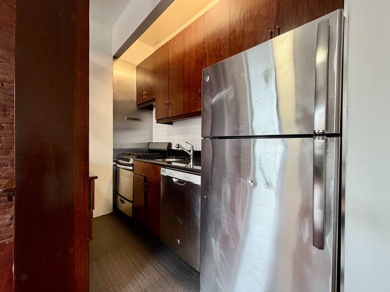 Building Photo - 24-26 West 125 St