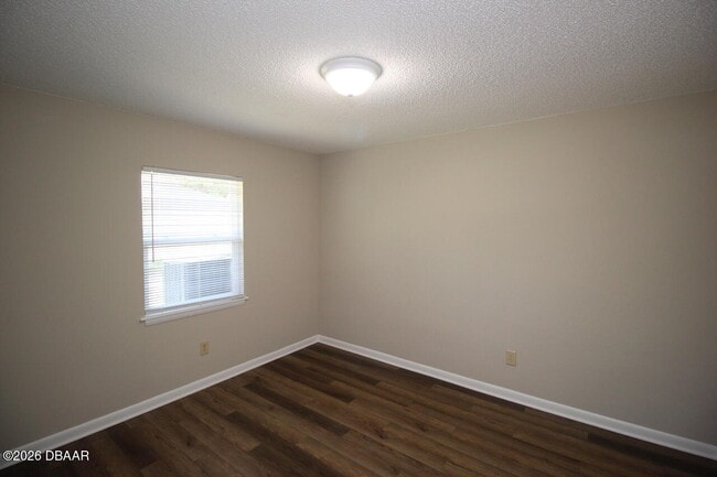 Building Photo - 2 Plateau Ln