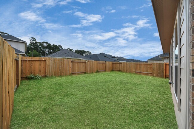 Building Photo - 22826 Xanthos St