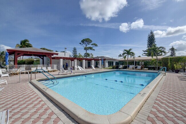 Building Photo - 2401 Del-Aire Blvd